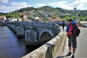 Stenbro krydses. Portugisisk Camino