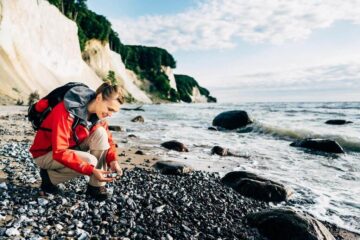 På strandene nedenfor klinterne er det muligt at finde fossiler ©TMV/Roth
